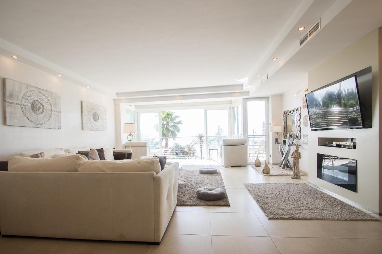 First Line Luxury Apartments Alicante Exteriör bild