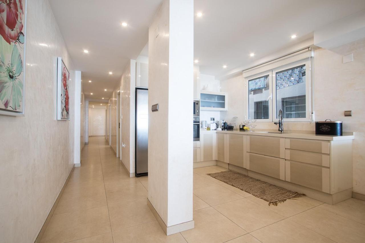 First Line Luxury Apartments Alicante Exteriör bild