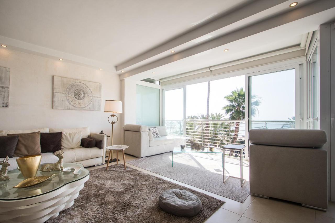 First Line Luxury Apartments Alicante Exteriör bild
