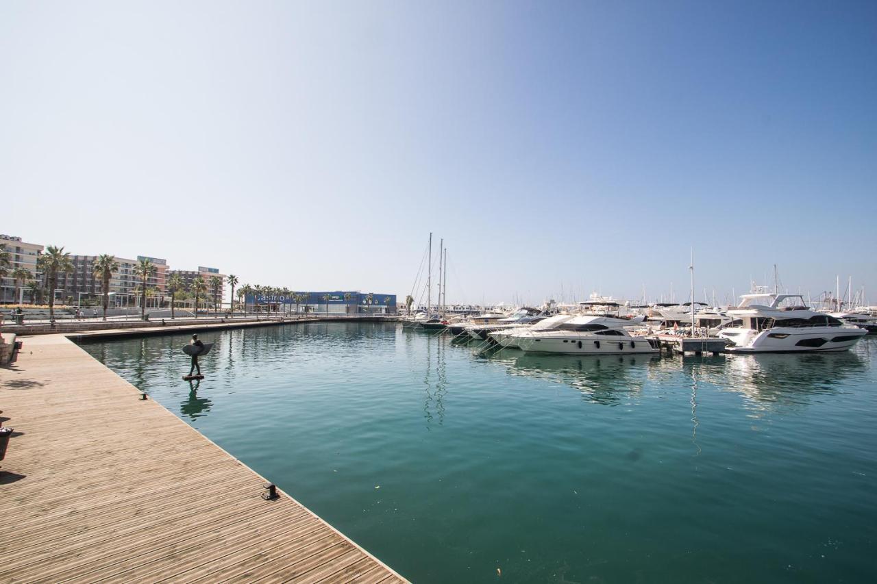 First Line Luxury Apartments Alicante Exteriör bild