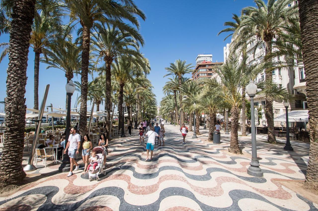 First Line Luxury Apartments Alicante Exteriör bild